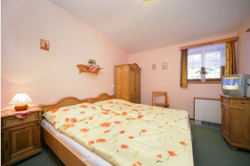 Cehia Penzión Dolní Dvůr, Exteriorul